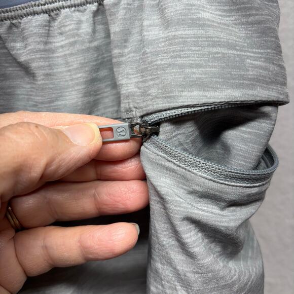 Lululemon Men's Gray Unlined Shorts - Size Large - Picture 7 of 7